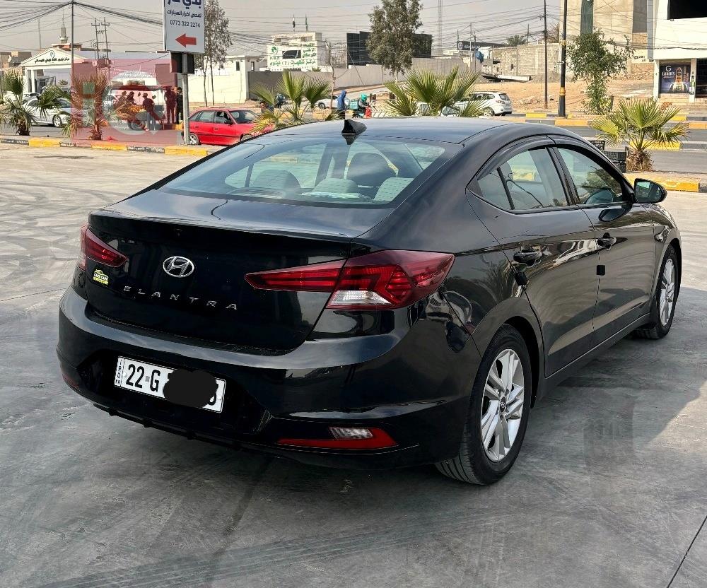 هیوندای ئەلەنترا